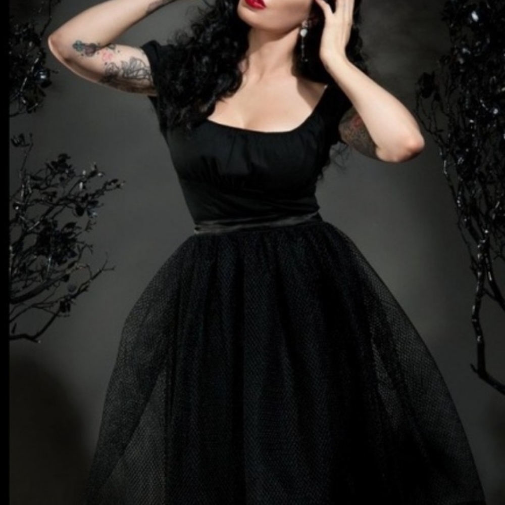 Skirt - Picture 2 of 4